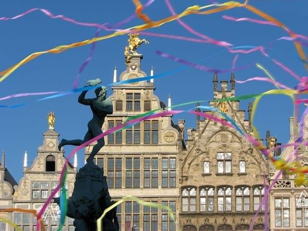 Photo Anvers, à la pointe de la mode et du diamant