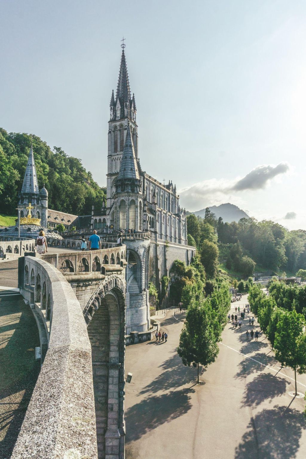 Photo Plus d'infos pour réserver un vol vers Lourdes