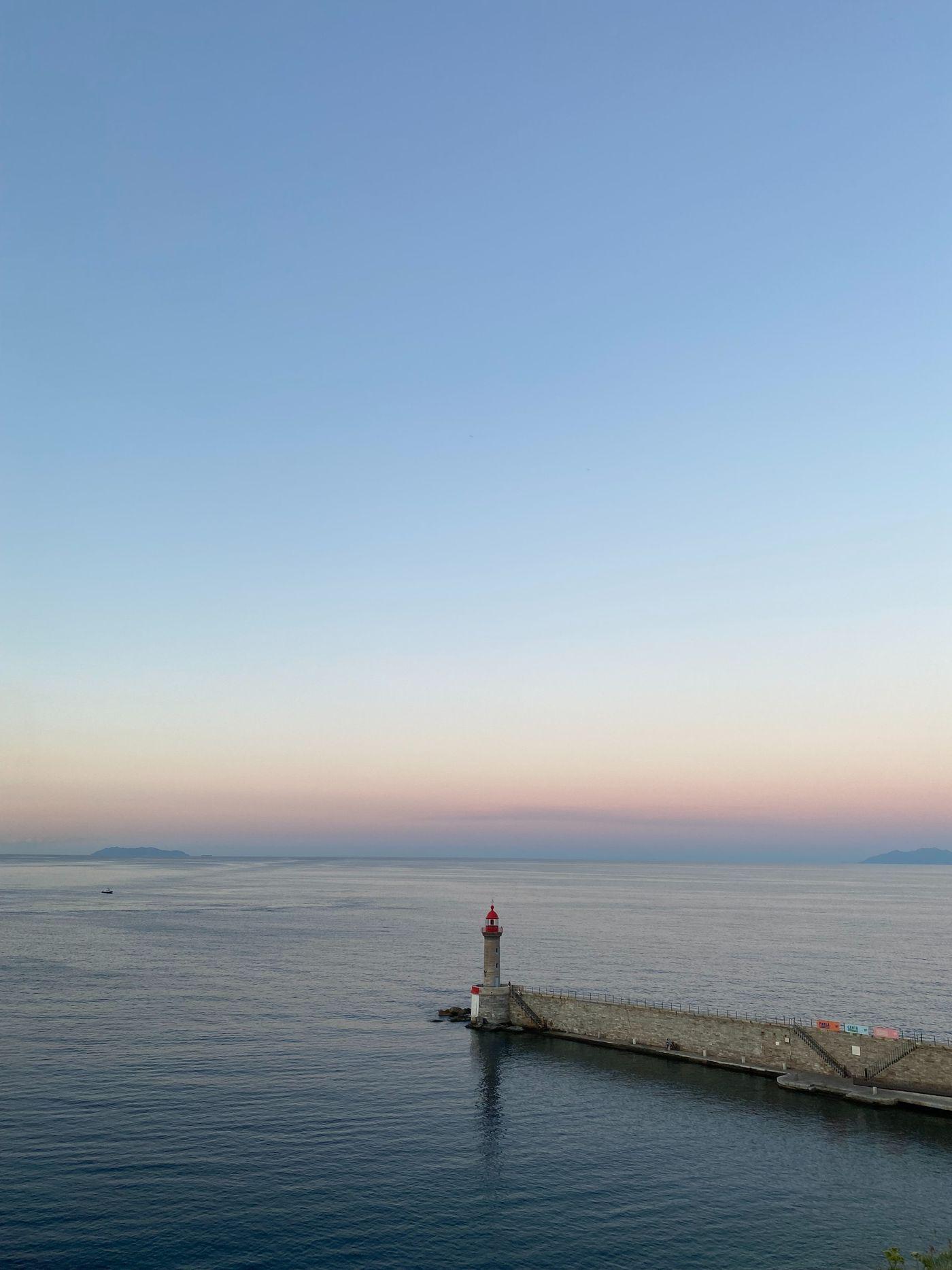 Photo Bastia : Billet d’avion . Attachez votre ceinture!