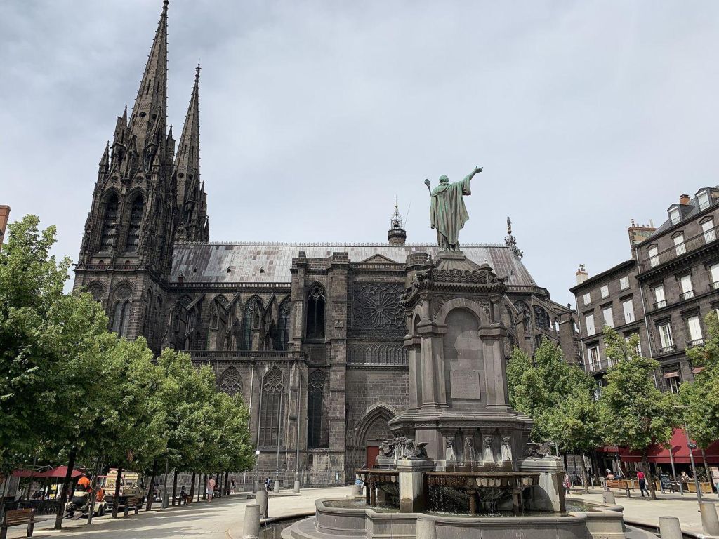 Photo En savoir plus avant de partir ...