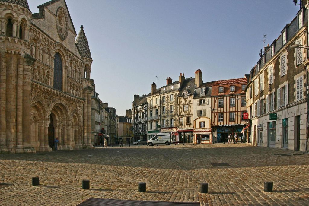 Photo La gastronomie de la ville de Poitiers et ses restaurants incontournables 