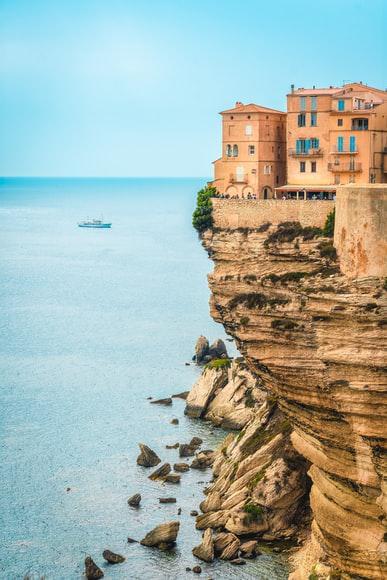 Photo Fin gourmet dans les restaurants gastronomiques de Bonifacio