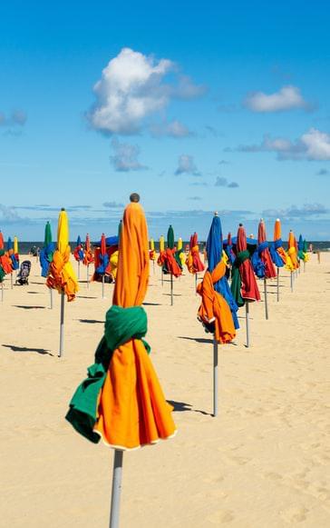 Photo Tarifs de location voiture avantageux pour visiter les magnifiques plages de Deauville