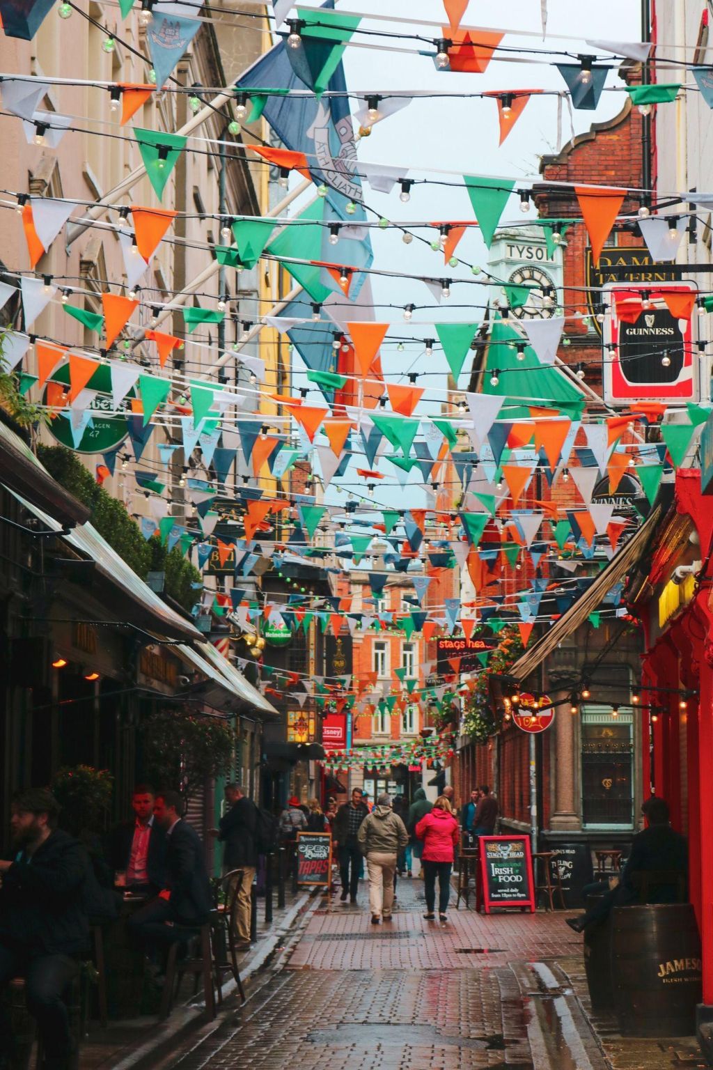 Photo La vibrante Dublin, en location voiture pas chère. Bonne route!