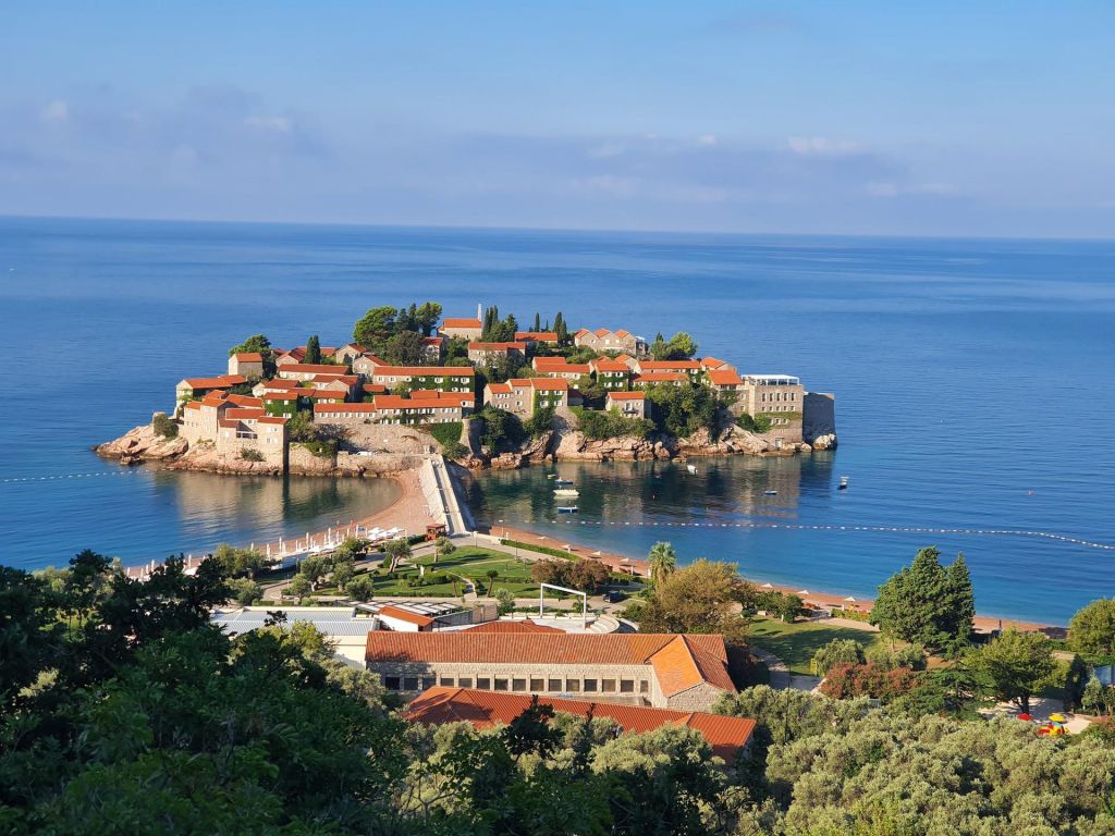Photo Conseils pour trouver un hotel au montenegro. Comparez les tarifs!