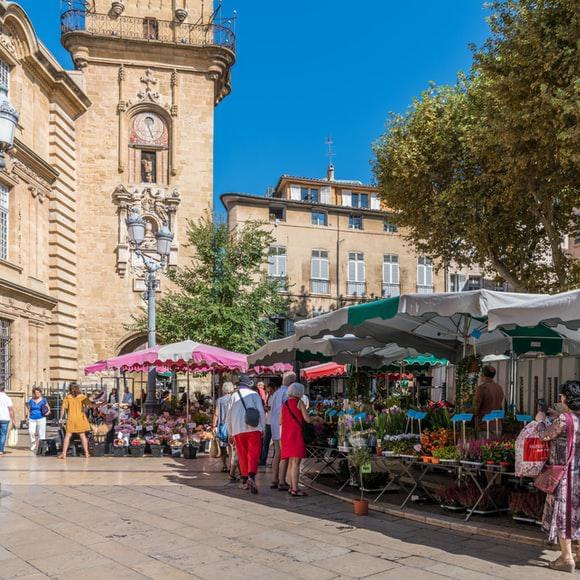 Photo Bons plans voyages Aix-en-Provence : dénicher les petits prix!