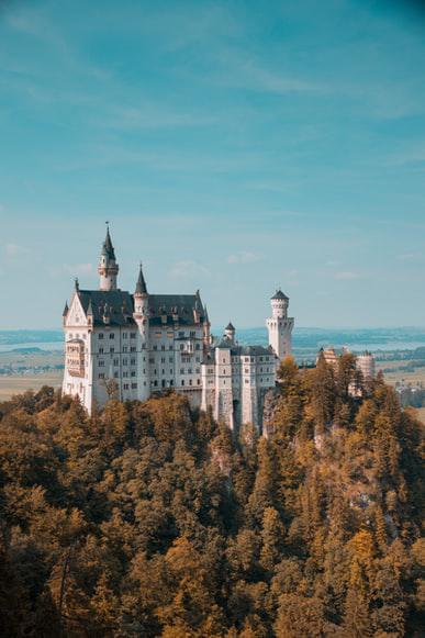 Photo Billets pour l'Allemagne. Comparez en ligne avant d'acheter