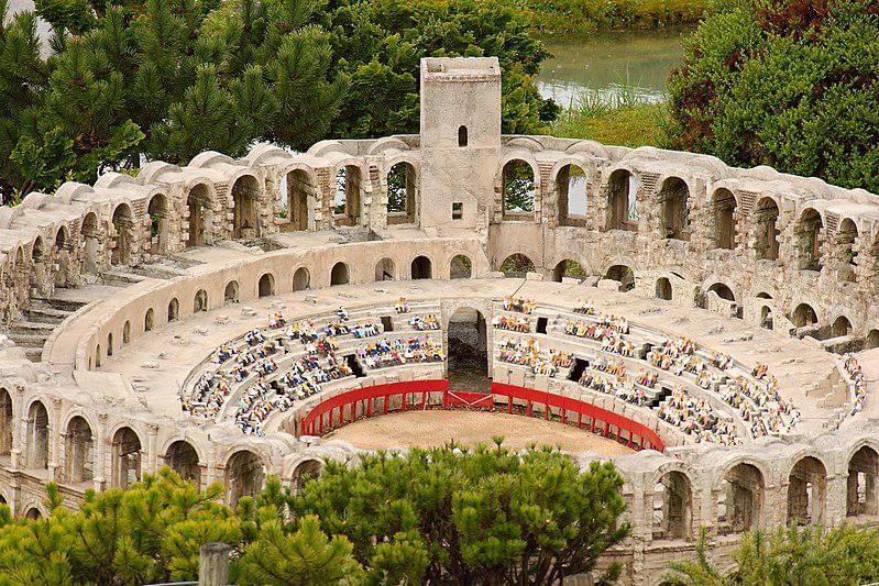Photo Gites, chambres hotes et locations vacances Arles: infos et réservation en ligne