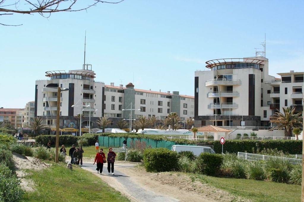 Agde Hérault France  Le mail de Rochelongue au Cap dAgde