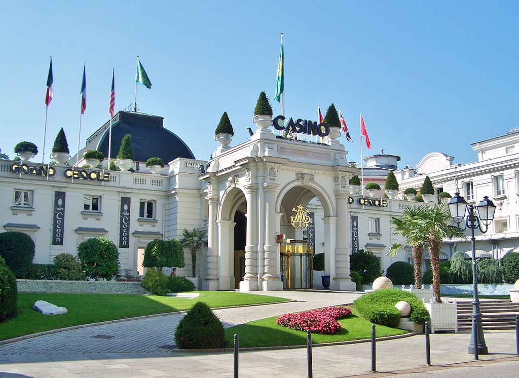 Vue du Palais de Savoie abritant le casino de la ville dAixlesBains en Savoie