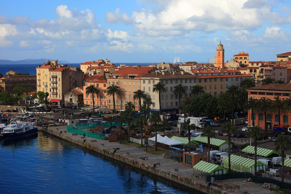 Vue du centreville dAjaccio