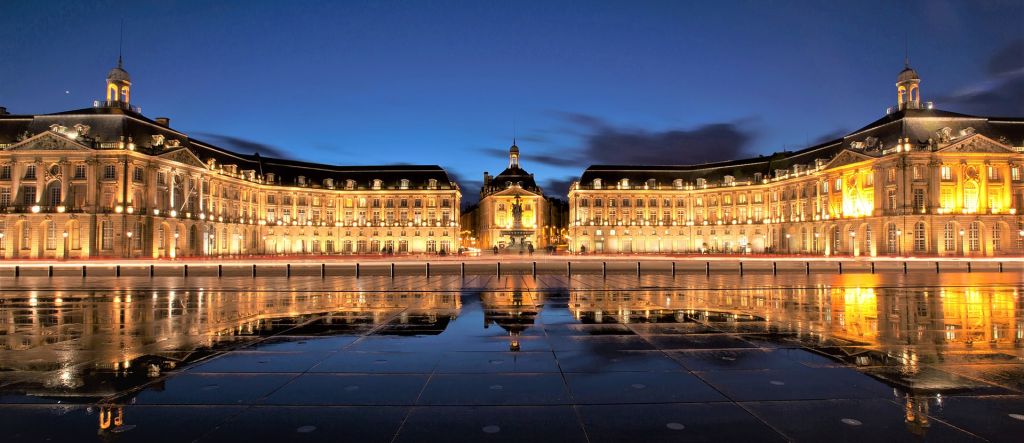 Bordeaux Place de la Bourse de nuit