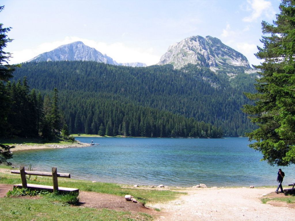 Le lac Noir dans le massif du Durmitor au nord du pays