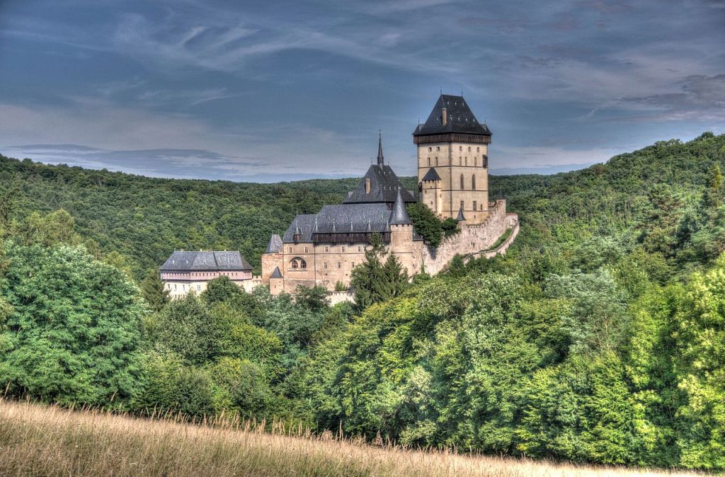 Le château de Karlštejn près de Prague