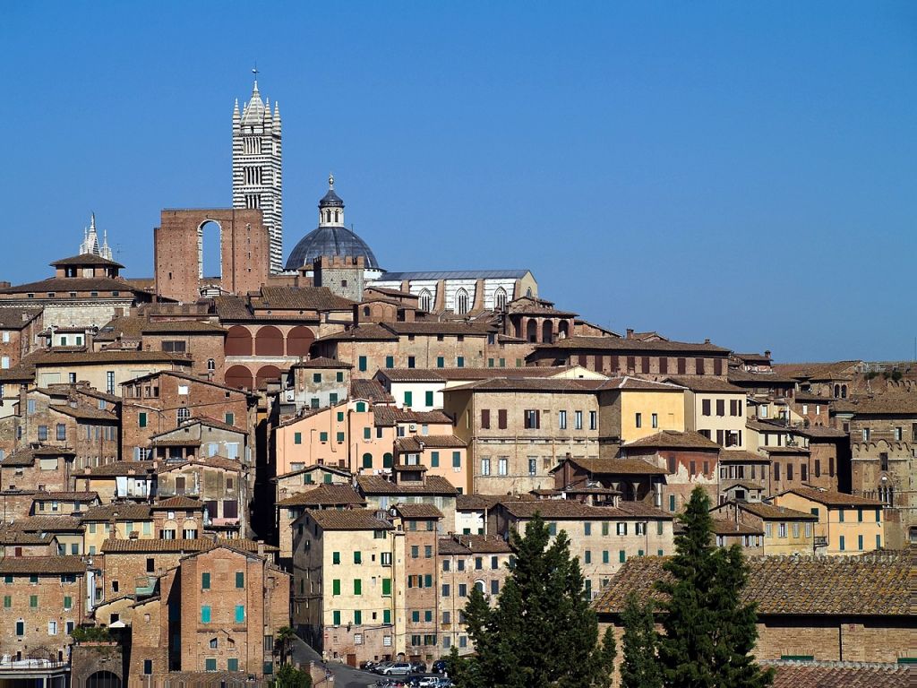 Sienne vue de San Clemente in Santa Maria dei Servi