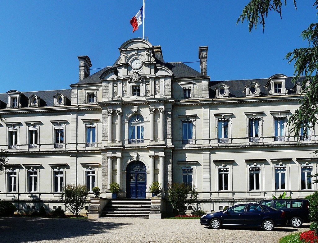 Le bâtiment de la Préfecture de la Dordogne à Périgueux