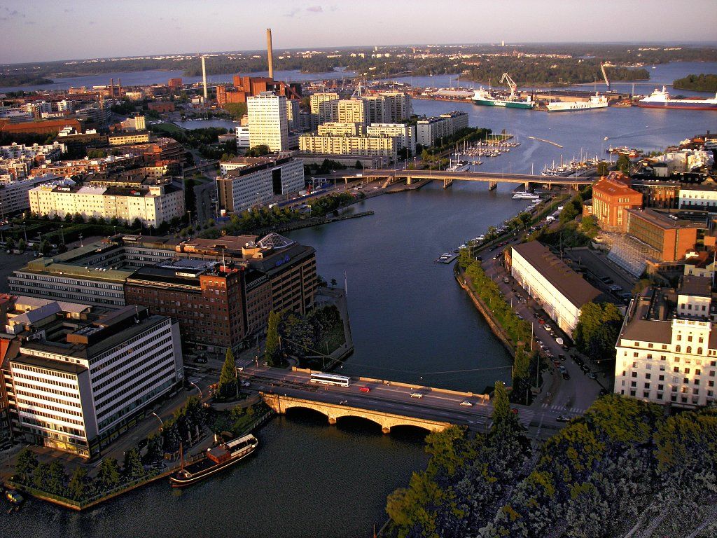 Kaisaniemenlahti in Helsinki from air