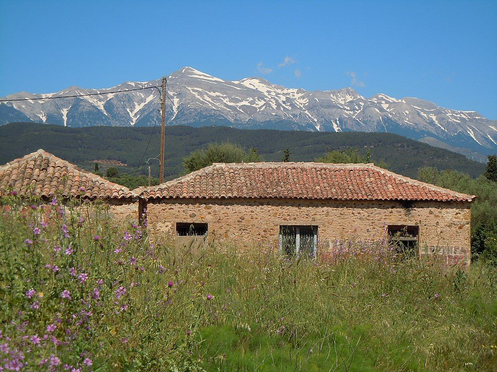 Vue du massif du Taygète depuis les environs de Krokee