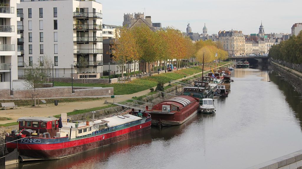 Vilaine du Quai de la Prévalaye à Rennes au fond le pont de Bretagne