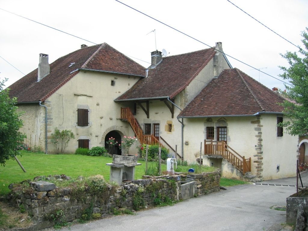 Saint Lothain  Village viticole de caractère du Jura