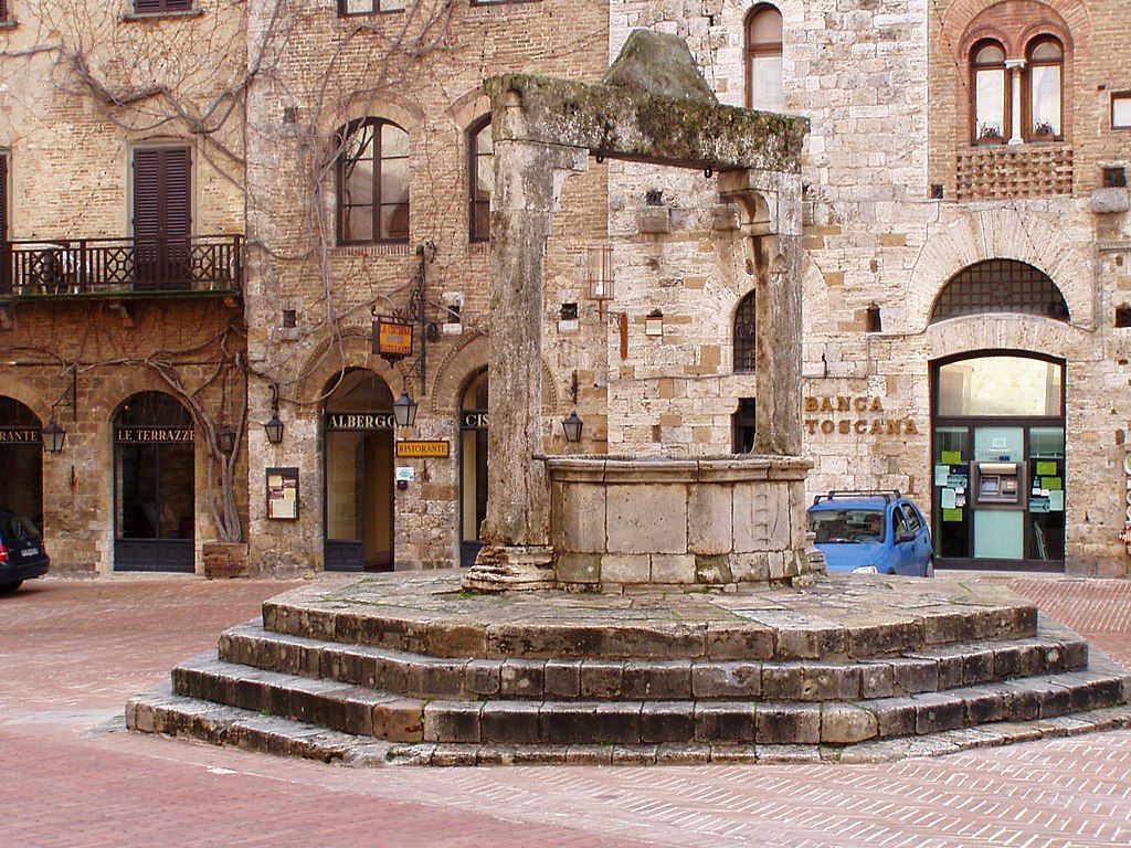 Place de la Cisterna