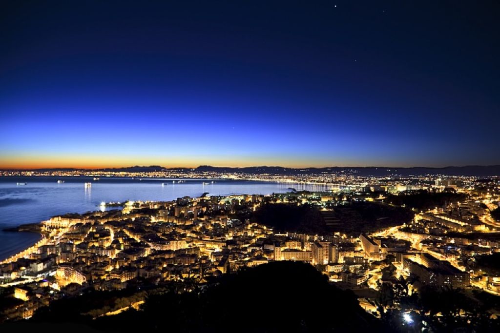 Vue densemble de la ville dAlger