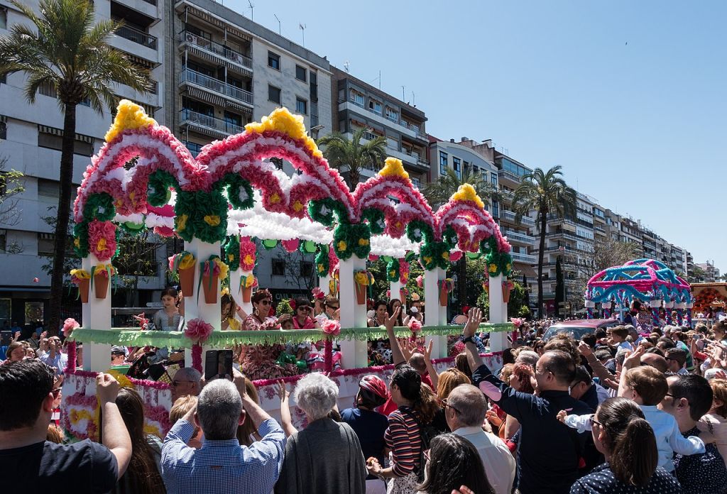 Fête de la Bataille des fleurs à Cordoue en Espagne