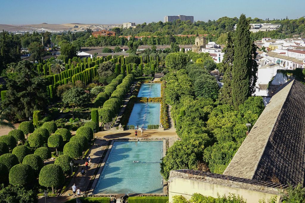Jardins de lAlcázar au sudouest de Cordoue