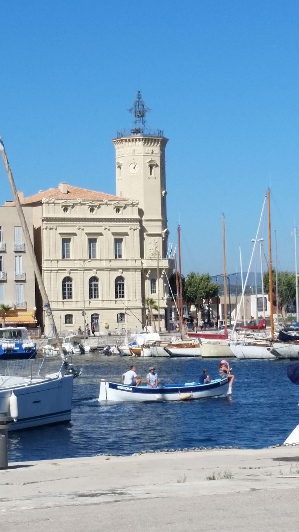 Vue du port de La Ciotat