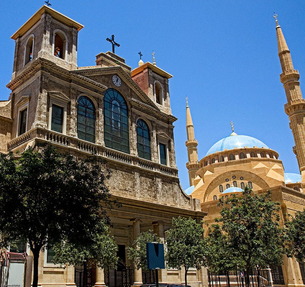 La cathédrale maronite SaintGeorges et la mosquée Mohammed alAmine