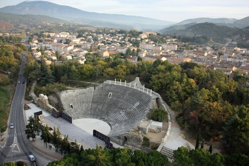 VaisonlaRomaine le théâtre antique