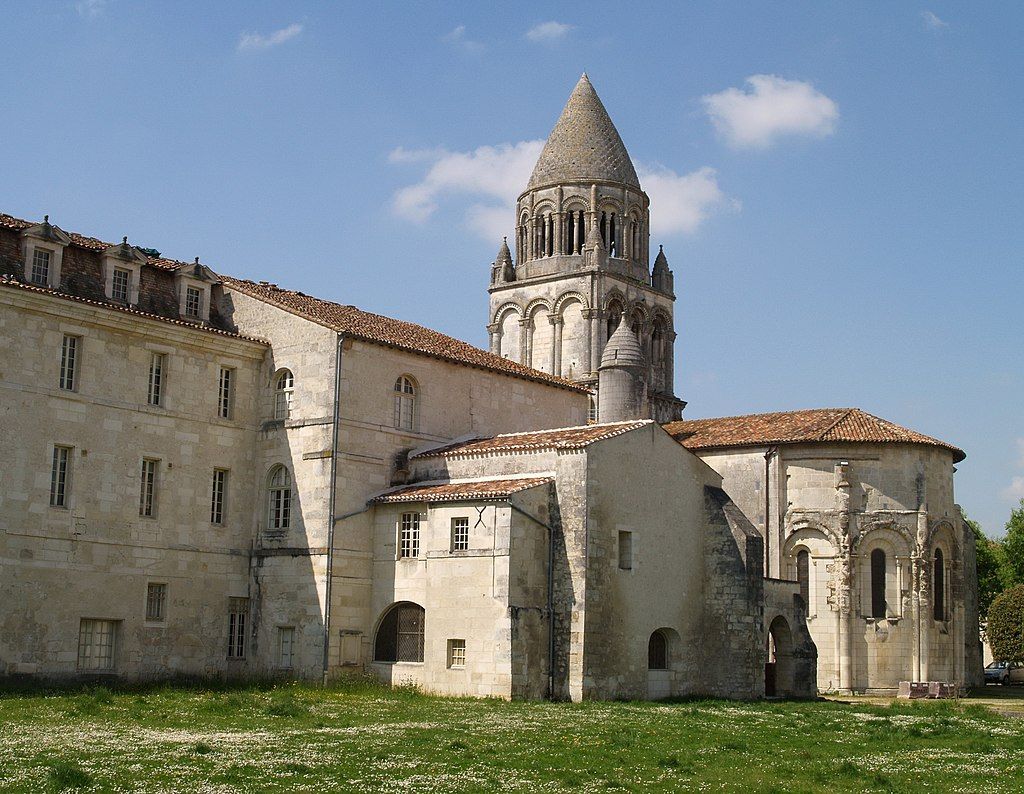 Abbaye aux Dames de Saintes en CharenteMaritime