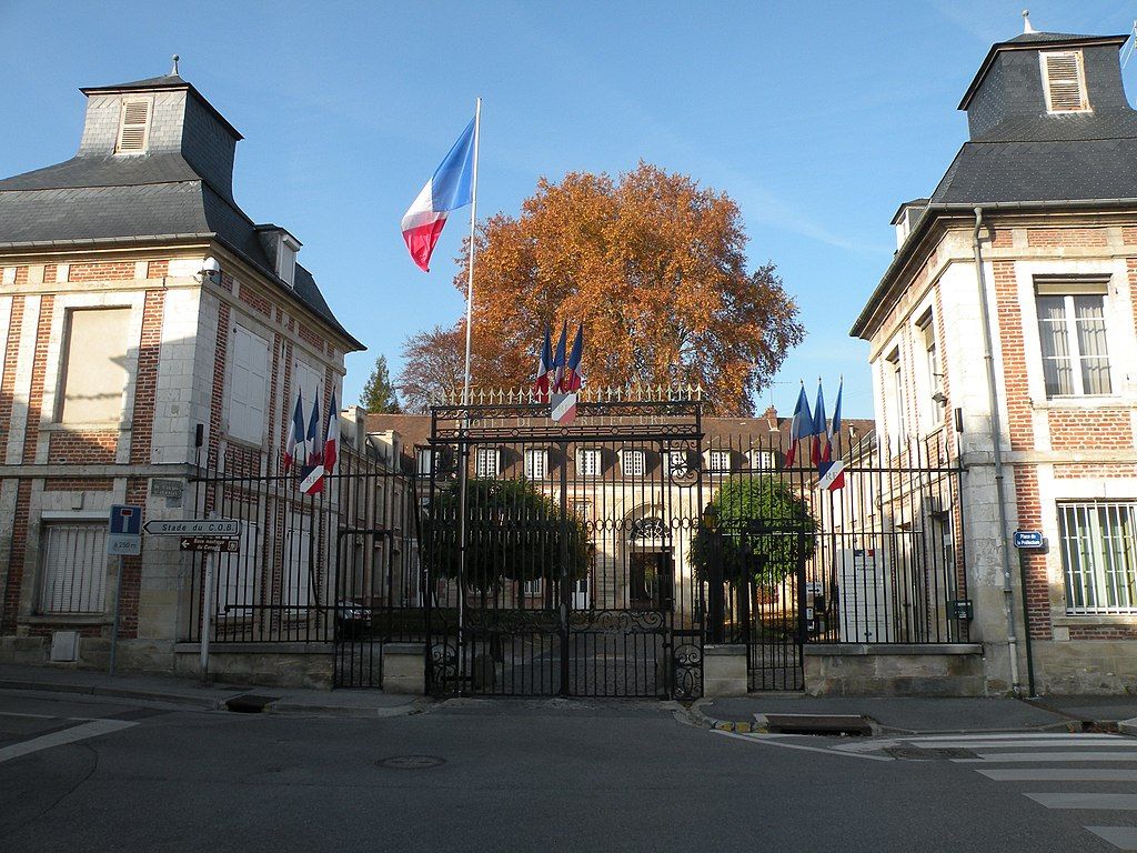Préfecture de Beauvais Abbaye SaintQuentin