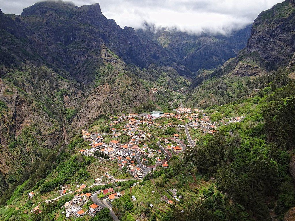 The village of Curral das Freiras
