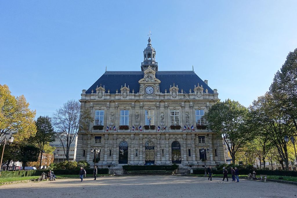 Town hall of IvrysurSeine