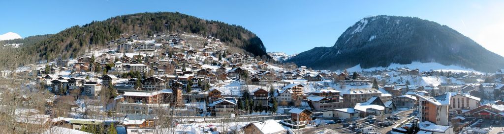 Vue panoramique de la commune de Morzine