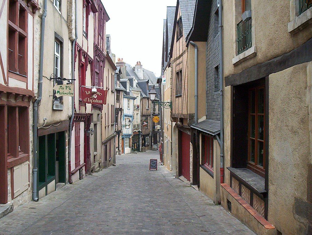 Une ruelle de la cité Plantagenêt