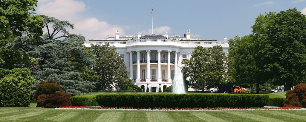 La pelouse devant la Maison Blanche Washington District de Columbia ÉtatsUnis