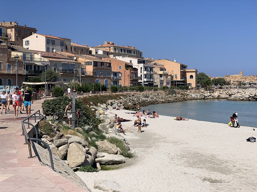 Plage de la Marinella LÎleRousse