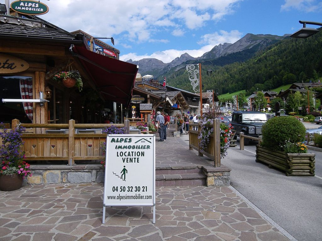 La clusaz  panoramio 