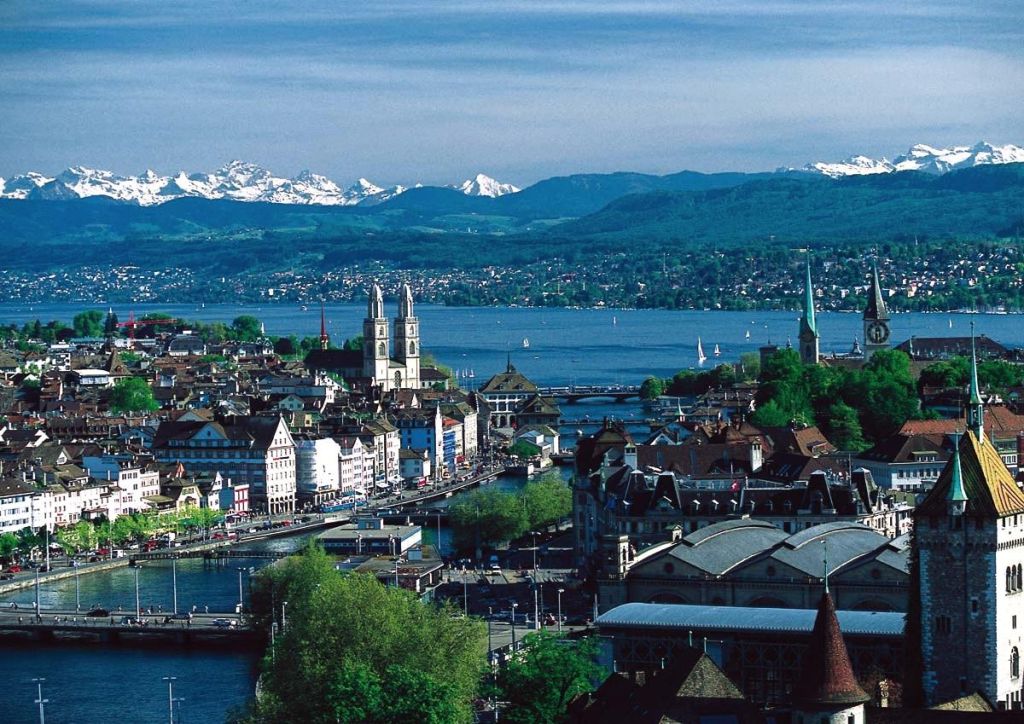 Zürich and lake Zürich