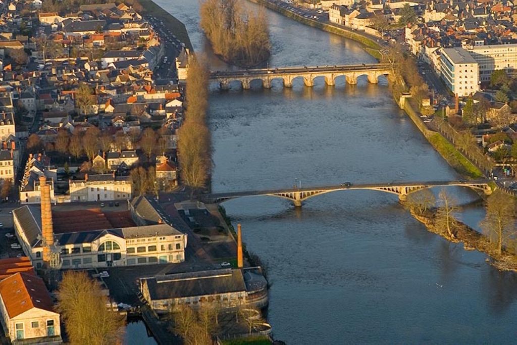 Vue sud du centre de Châtellerault