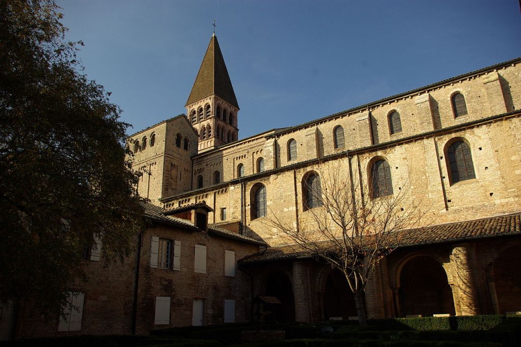 Le cloître de labbaye SaintPhilibert