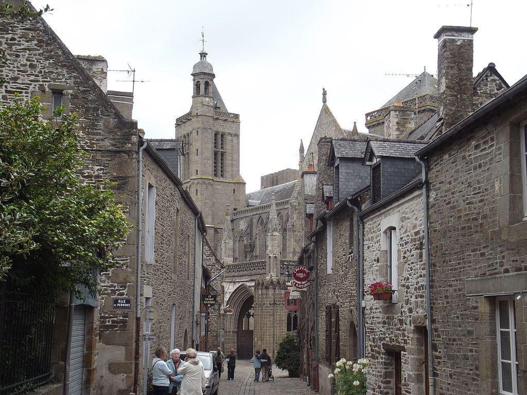 Rue Ceinte  Cathédrale  Dol de Bretagne