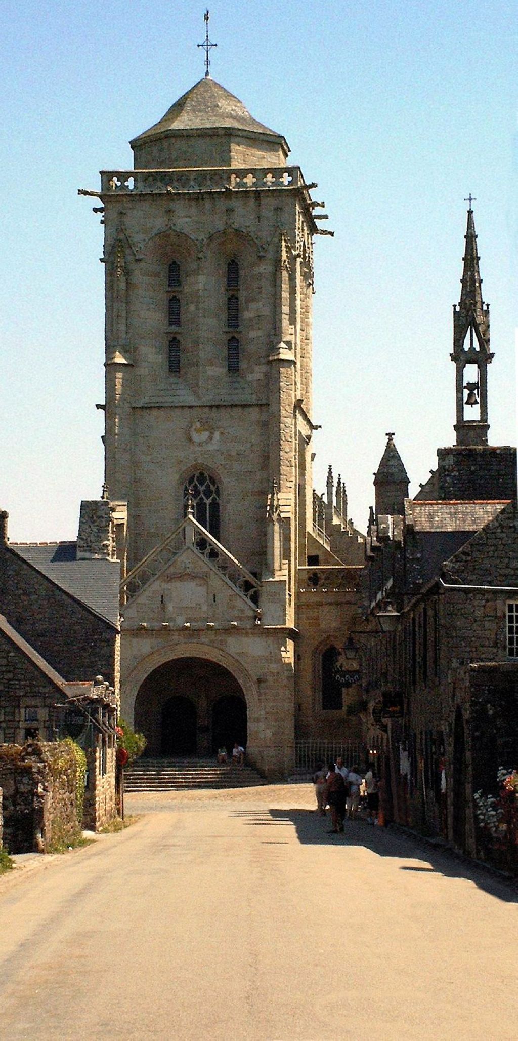 Le clocher de léglise SaintRonan