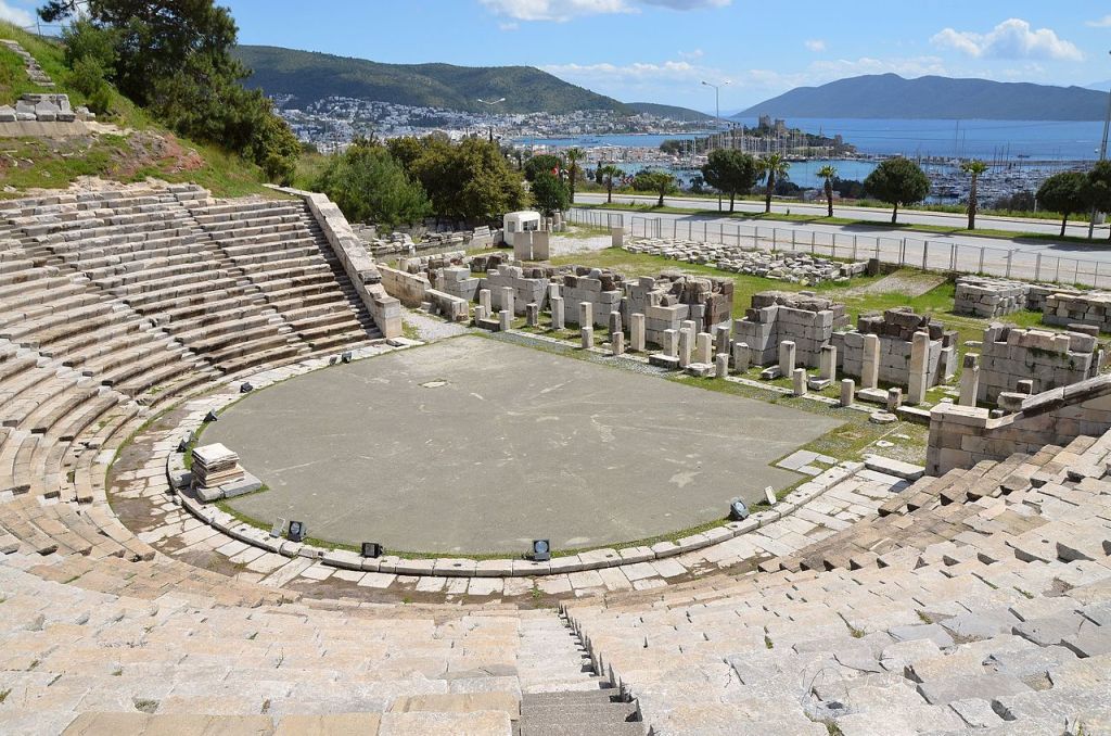 Vestiges du théâtre de lancienne Halicarnasse
