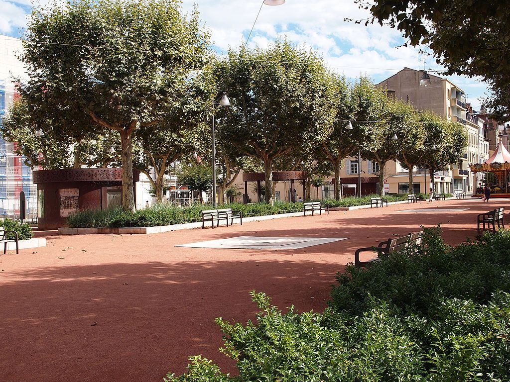 La place des arts à VillefranchesurSaône