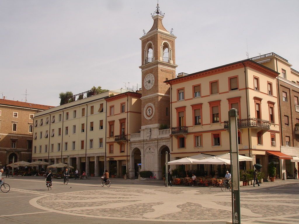 Scorcio di piazza Tre Martiri a Rimini