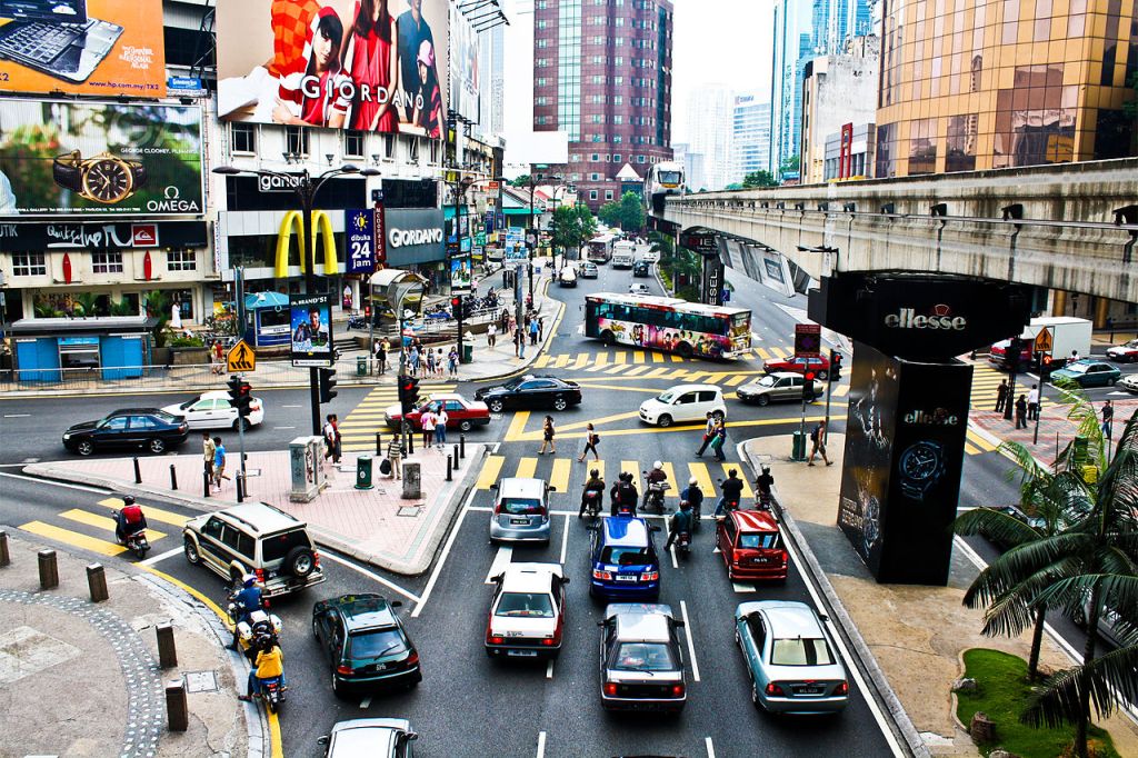 Quartier commerçant de Bukit Bintang et voie du monorail
