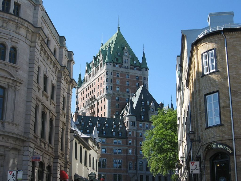 Château Frontenac vue de la rue